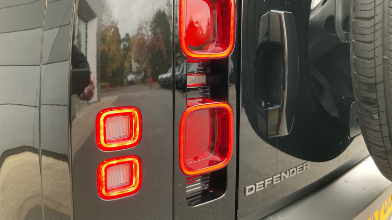 Land Rover Defender 90 Diesel 3.0 D250 Hard Top X-Dynamic HSE Auto [3 Seat]